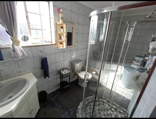 4 BEDROOM HOUSE FOR SALE IN DALVIEW